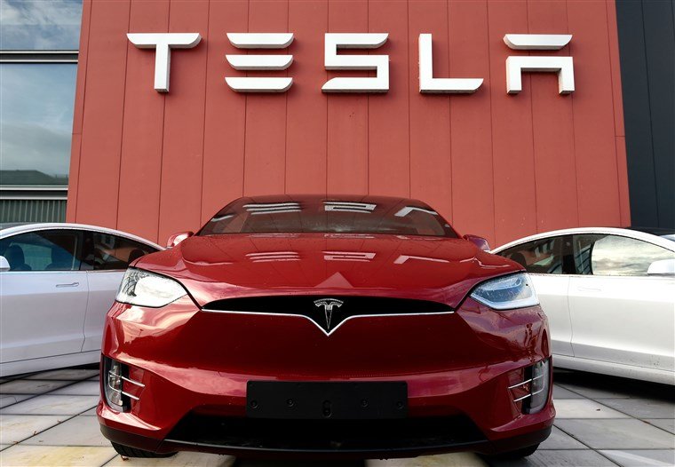 Tesla sorprende a Wall Street 